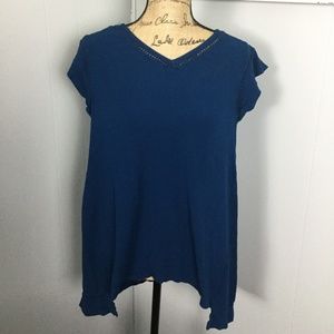 Ellen Tracy L Blue Cap Sleeve Top. EUC